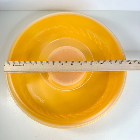 Yellow/Gold PackerWare Round Container with Lid Inner Bowl for Dip with lid - Picture 8 of 9